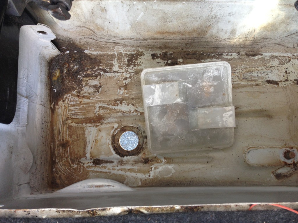 Battery venting, fitment and options for most BMWs and particularly E30’s RTS Your Total BMW