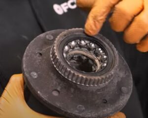 How to diagnose a bad wheel bearing everytime and how to change front